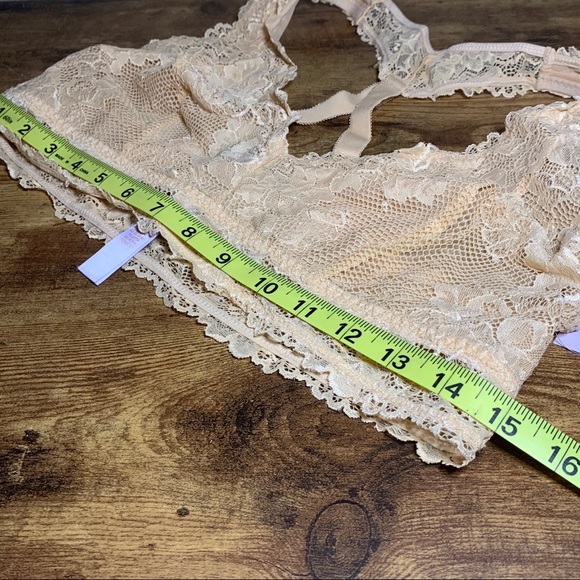 NWT Savage X Fenty Bralette - Light Creme - Picture 3 of 8